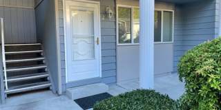 University Place Ground Floor Apartment Home, Newly refurbished "Somerset Place"  2 Bedroom, 1 1/2 bath Gallery 1