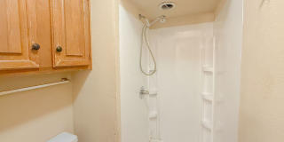 Prime Edmond Location | 3-Bed Duplex Near Boulevard & Broadway Gallery 22