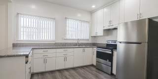 336 1/2 South Wilton Place Gallery 9