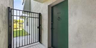 Pierce Beach Premier Apartments at Woodland Condominium Gallery 49