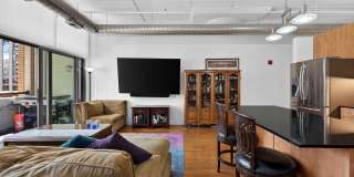 565 W Quincy Street Gallery 6