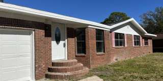 4831 Community Ave Gallery 1