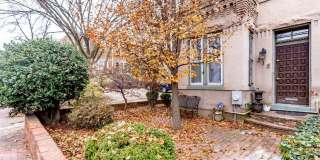 Classic Capitol End-Unit Hill Rowhome Gallery 1