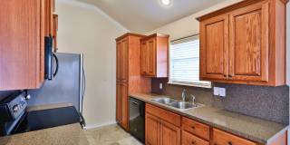 3/2/2 near Golf Course! Gallery 34