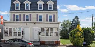 204 North Broadway - Unit B Gallery 1