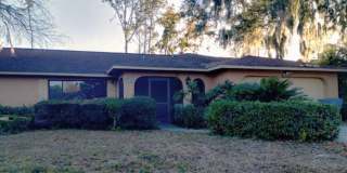 Spacious 3 Bedroom / 2 Bath Home with 2-Car Garage on Nearly ¼ Acre – Spring Hill Area Gallery 1