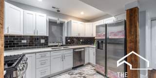 3328 West Congress Pkwy. Gallery 1