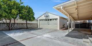 712 W Longden Gallery 24