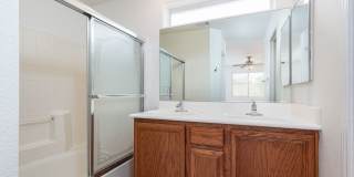 Very clean SW home near Sunset/215 for only $1875 Gallery 18