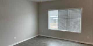 Spacious 3BR 2.5ba house in Waukee, available NOW! Gallery 24