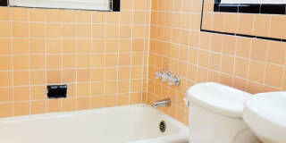 8210 Greenwood Avenue D&amp;G PROPERTIES LLC Gallery 54