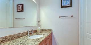 4907 BAYSHORE BOULEVARD Gallery 23