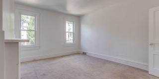 Available JULY 2026 - Renovated 3 Bedroom Home w/ Parking in Mt. Washington! Gallery 18