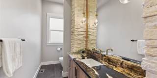 Luxury Bellevue Estate in Prestigious Bridle Trails For Rent Gallery 18