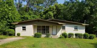 5 Bedroom Home Walking Distance to FSU! Pre-Lease August 2027! Gallery 1