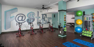 Yugo Greenville Uptown - Student Housing Gallery 6