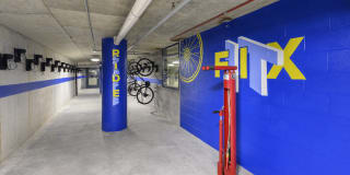 RiverHaus Gallery 34