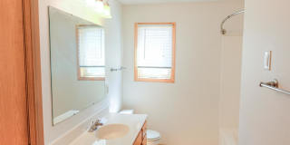 Oak Pointe Townhomes Gallery 17