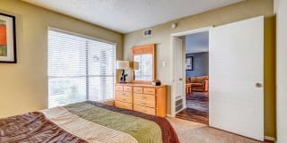 OakStone Apartment Homes Gallery 6