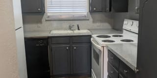 Northridge Court Gallery 1