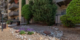 Uptown Square Apartments Gallery 32