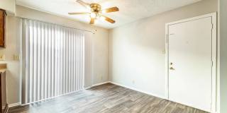 The Camaron Townhomes & Flats Gallery 77