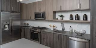 BLVD Gramercy East Gallery 16