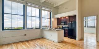 Petersburg ArtistSpace Lofts Gallery 8