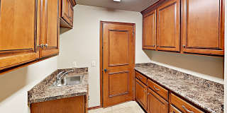 Very Nice 3 Bedroom 2.5 Bathroom House + Office Gallery 17