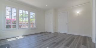 616-618 N. Alta Vista Blvd. Gallery 16