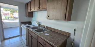 Nice 1 bed/ 1 bath near Downtown Sarasota Available Now! Gallery 5