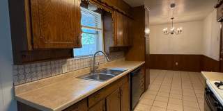 Adorable 3 bedroom, 2 bath home in Aledo Gallery 8