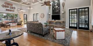 Parkway Grande Apartment Homes Gallery 10