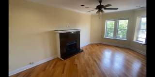 6947 N Oakley Gallery 2