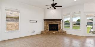 204 Captains Court Gallery 6