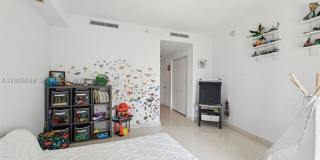901 Brickell Key Blvd Gallery 17