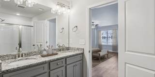 Poplar Row Gallery 32