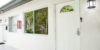 304 SE 9th Ct Gallery 1