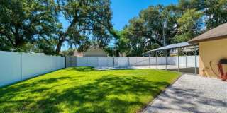 Updated 2/2/1 Home in Northeast St. Petersburg! Gallery 33