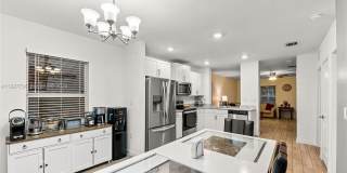 525 NE 6th Pl Gallery 13