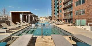 1108 N Interstate Hwy 35 Gallery 1