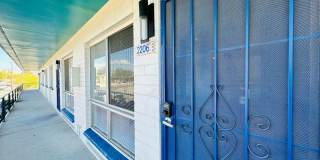 1 and 2 Bedrooms Great Location with Community Pool and Onsite Laundry! 1/2 of Mile from U of A Gallery 3
