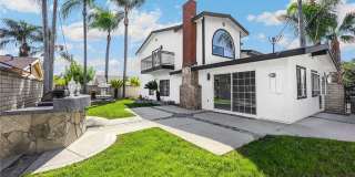 2300 East Whittier Boulevard 2300 East Whittier Boulevard Gallery 1