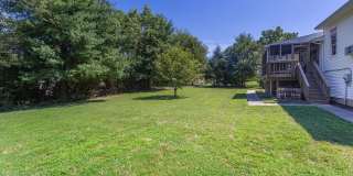 Gorgeous, fully remodeled 5 bed 3 bath centrally located in Great Falls Gallery 24