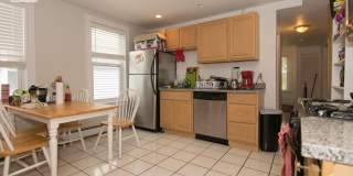 Charming 6 Bedroom-No Broker Fee Gallery 7
