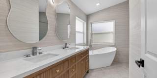 1095 Anchor Point Gallery 23