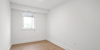 Horizon Gallery 24