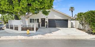 6BD/4BA One Story Single Family House next to UCI Gallery 1