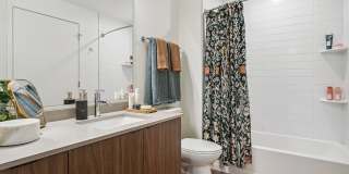 The Deveraux Gallery 31