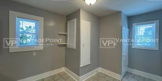 334 S. Quincy Street Gallery 6